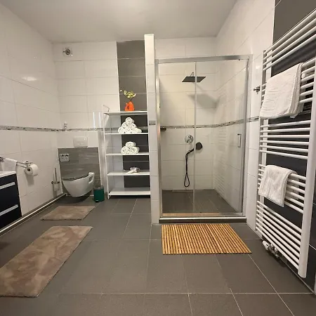 House Regatta Apartment *