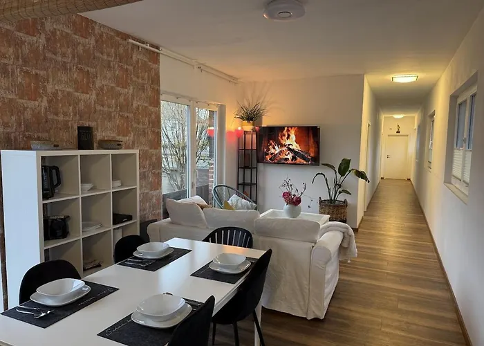 House Regatta Apartment