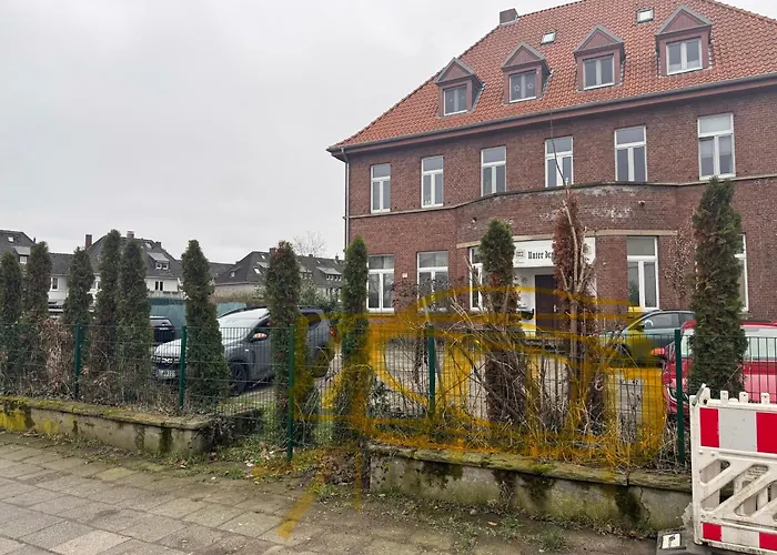 House Regatta 公寓 *